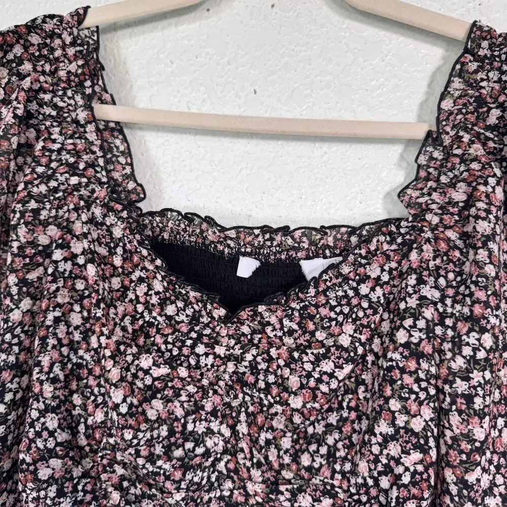 ASTR The Label Top Womens Small Floral Ruched Smocked Blouse Cottagecore Boho S